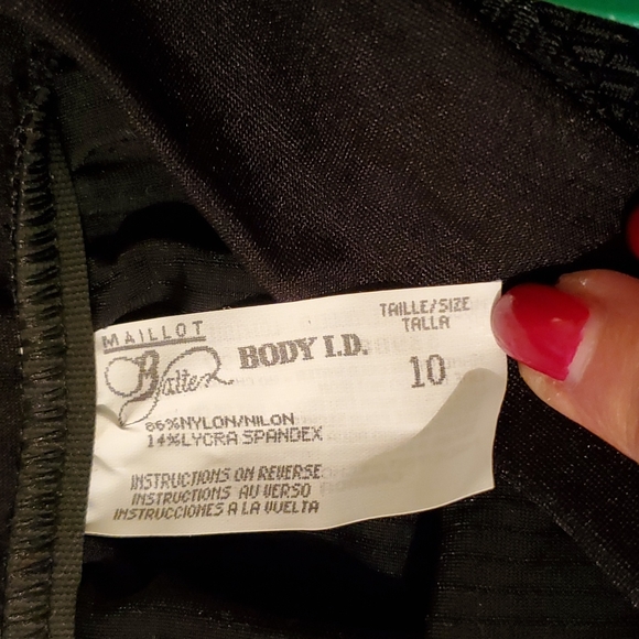 Swimsuit black 2 piece - Picture 6 of 9